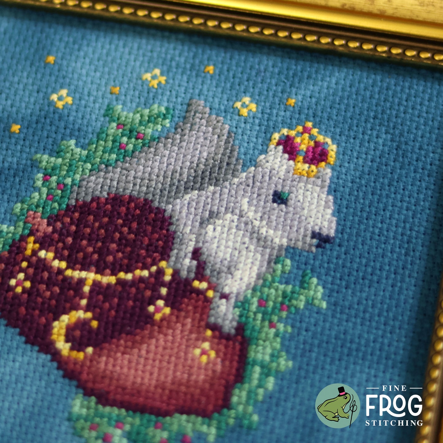 Squirrel Acorn Christmas Cross Stitch Pattern PDF Winter Animal Acorn Yule Acorn King Stitched Example Detail